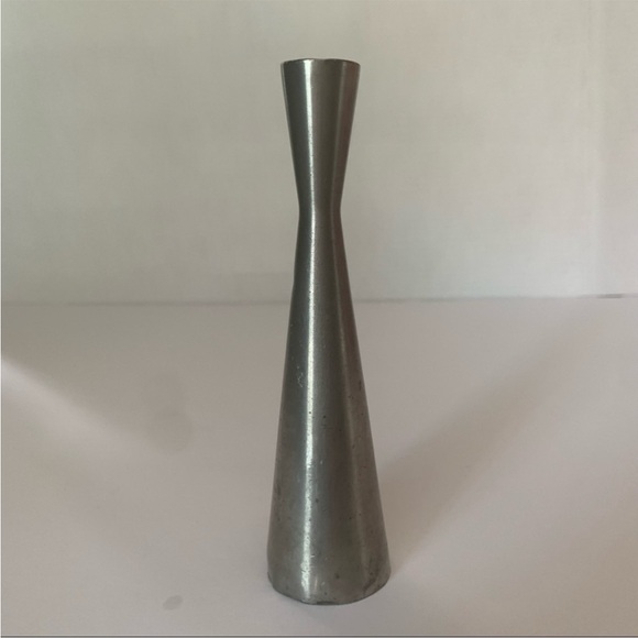 Vintage Royal Selangor pewter bud vase - Picture 2 of 6